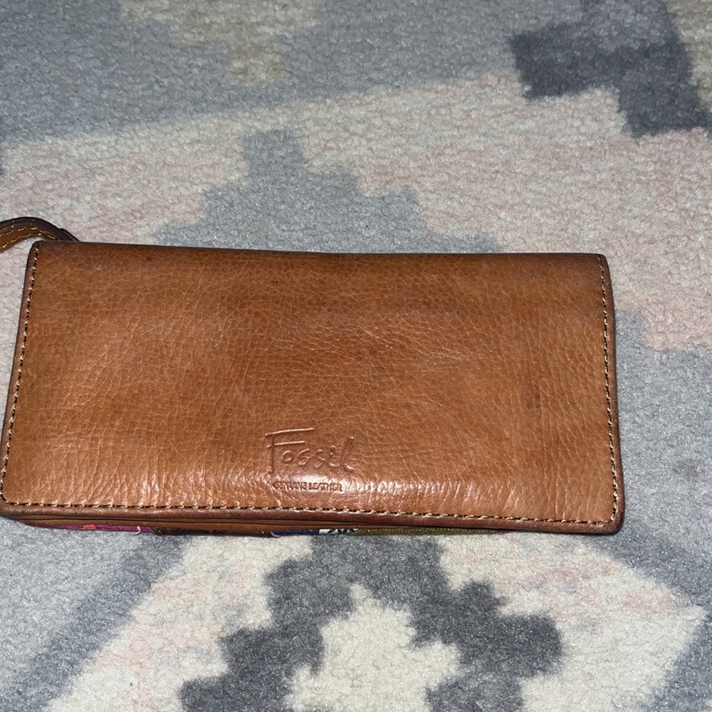 Fossil wallet